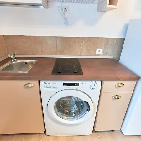 Stanford Gara De Nord 3* Бухарест