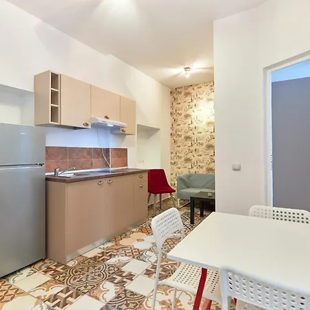 Готель Stanford Gara De Nord 3*
