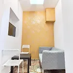 Stanford Gara De Nord Szálloda 3*