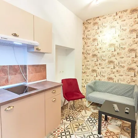 Stanford Gara De Nord بوخارست