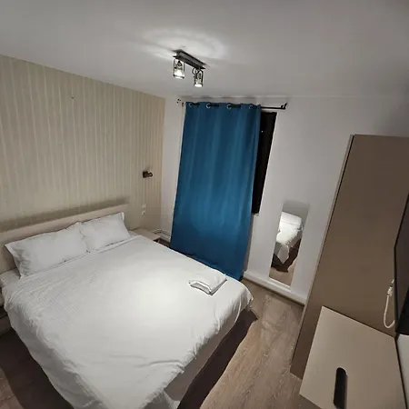 Stanford Gara De Nord