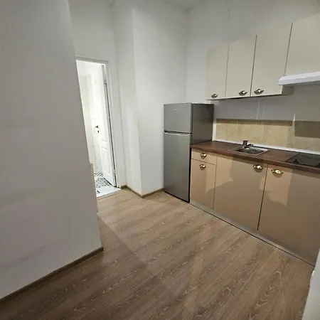 Stanford Gara De Nord Bucarest