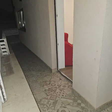 Stanford Gara De Nord