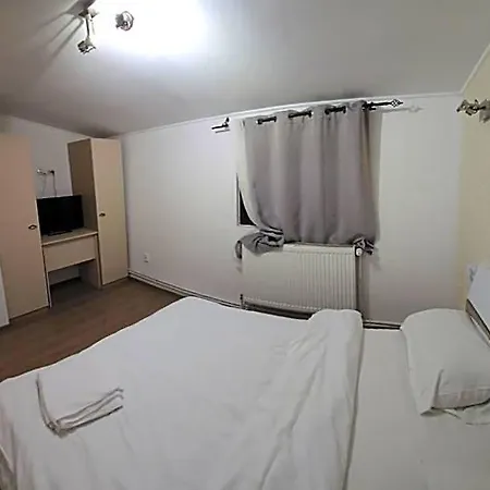 Hotel Stanford Gara De Nord