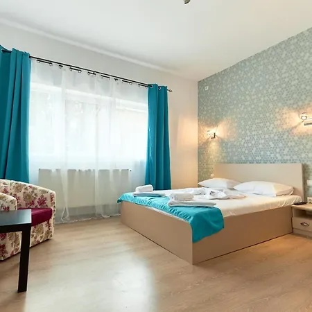 Stanford Gara De Nord מלון 3*