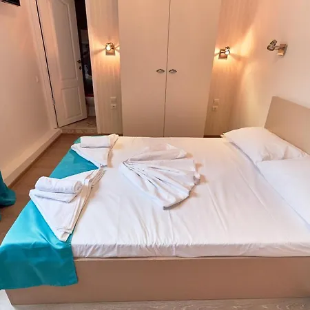 Stanford Gara De Nord Готель 3*