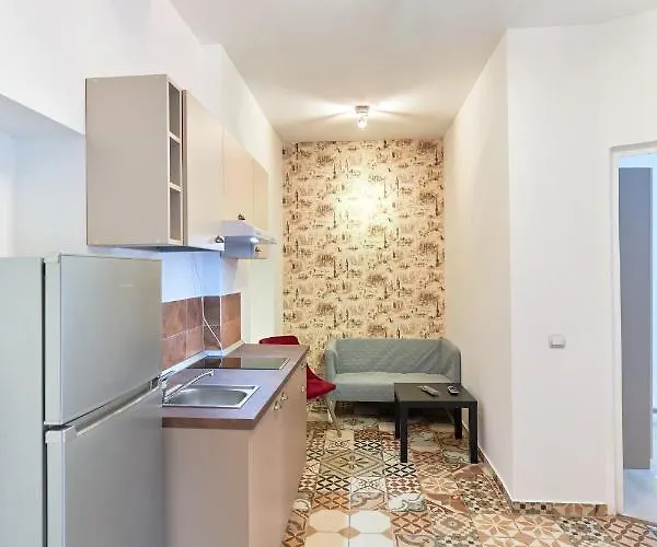 Stanford Gara De Nord