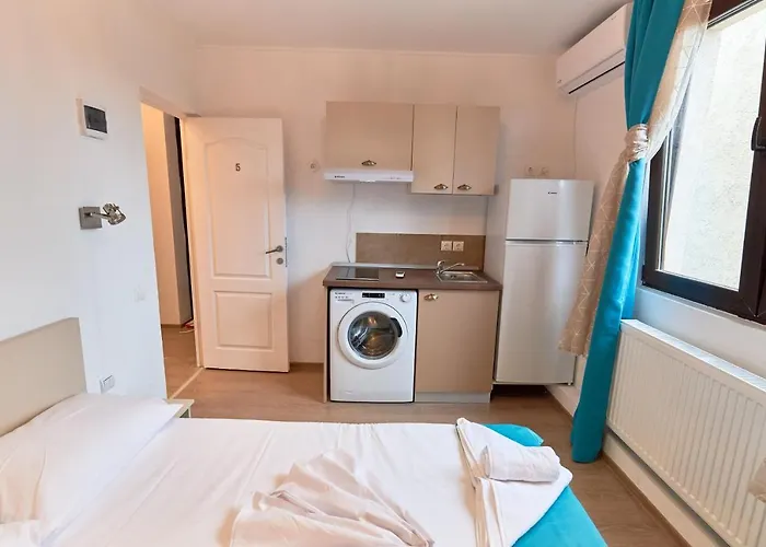 Stanford Gara De Nord 3*