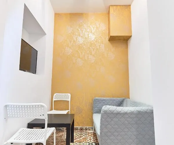 Stanford Gara De Nord Szálloda 3*