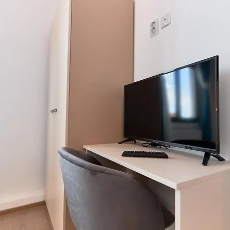 Stanford Gara De Nord ブカレスト